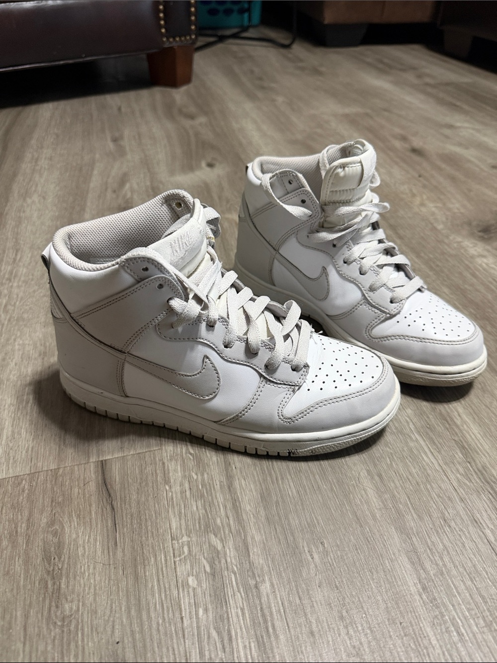 Nike Women’s or Big Kid 6Y White and Grey High-Top Dunks